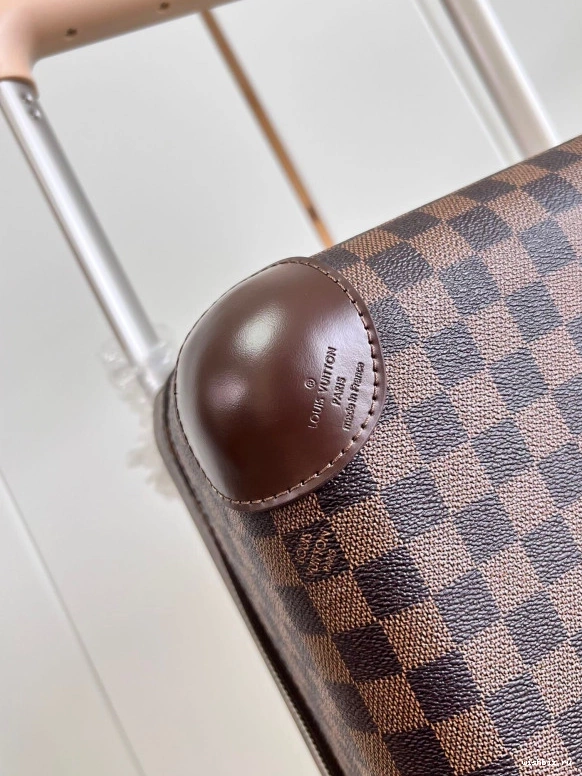 WIS Louis HORIZON Vuitton 55 0708